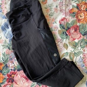 Women’s Lululemon leggings size 6 black